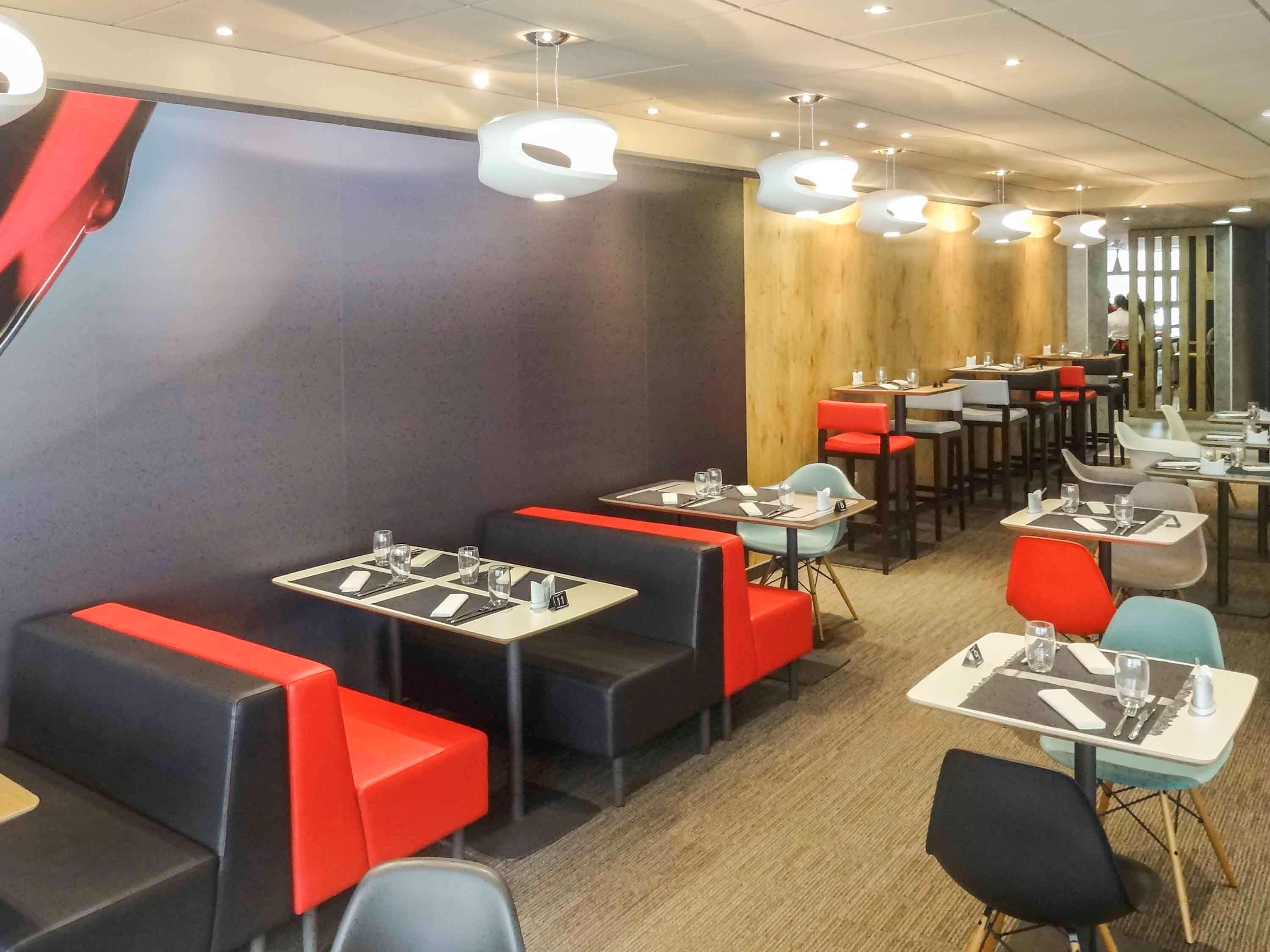 普拉日波尼歇海滩宜必思海浴酒店 波尔尼谢 外观 照片